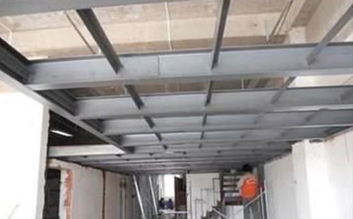 钢结构城北钢结构隔层如何做才性价比更高