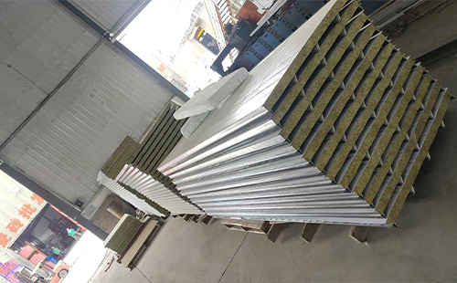 城北彩钢夹芯板安装常见问题与解决方案