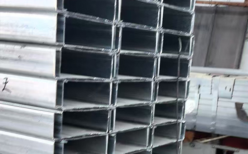 城北C型钢选型与在轻城北钢结构中的应用解析